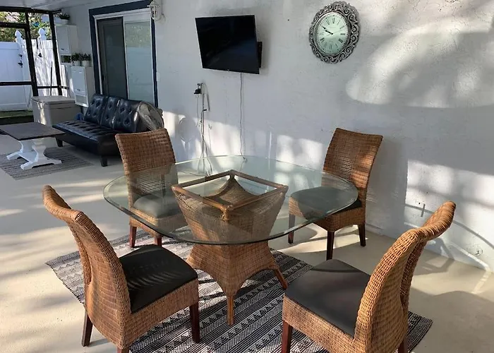 Private Pool At Hidden Gem Ready For Your Family:)