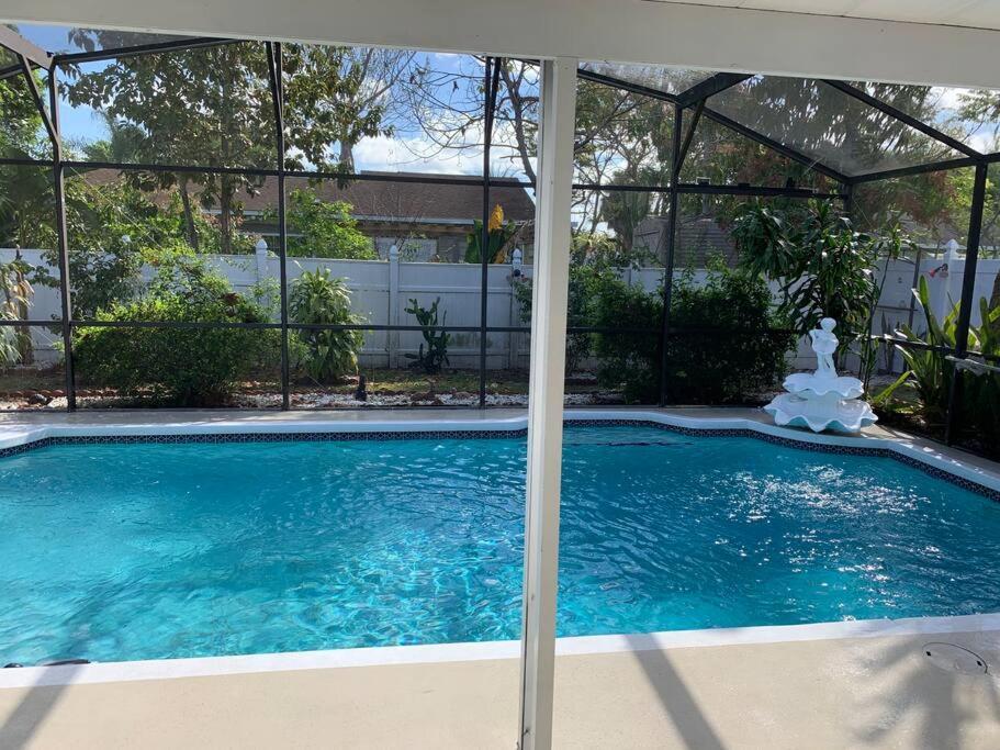 Private Pool At Hidden Gem Ready For Your Family:) Holiday home Kissimmee